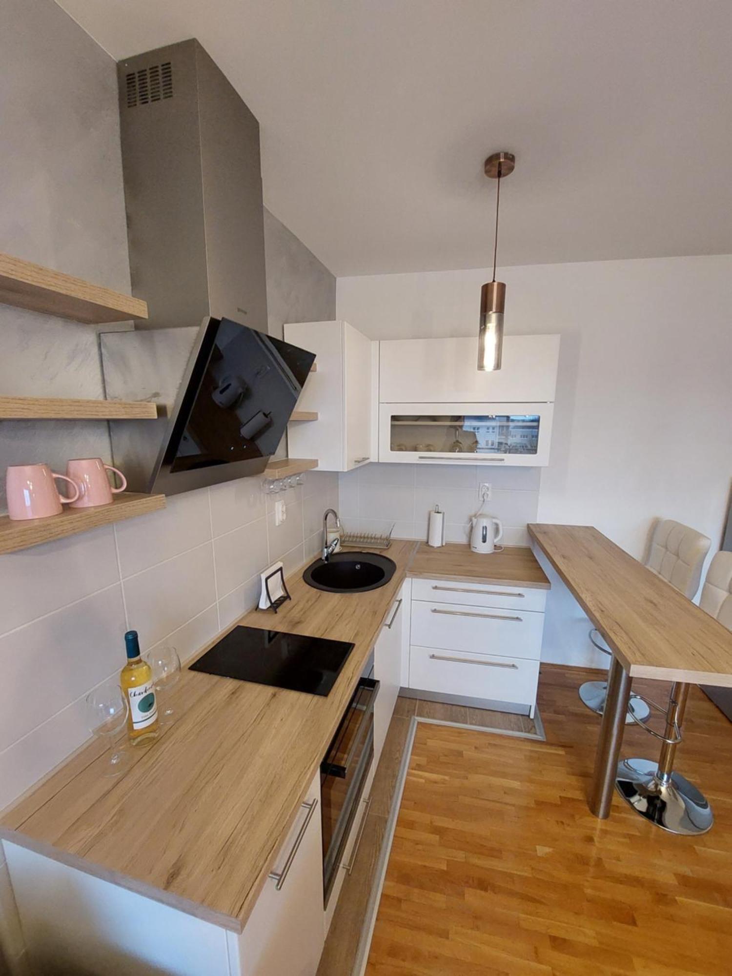 Sunray Apartman Пожареваць Екстер'єр фото